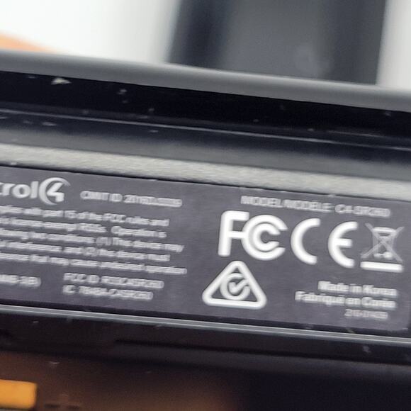 Control4 C4-SRRS Remote Control with docking cradle and charging power supply - Picture 10 of 14